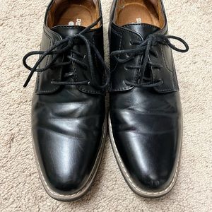 Deer Stags Boys Black Dress Shoe Size 6